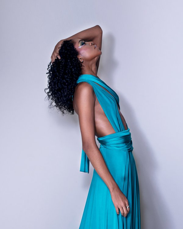 What Are the Latest Color Trends for Evening Wear in London's Theatre District?